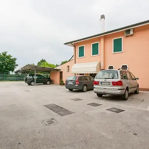 https://hotel-callalta.hotelinveneto.com